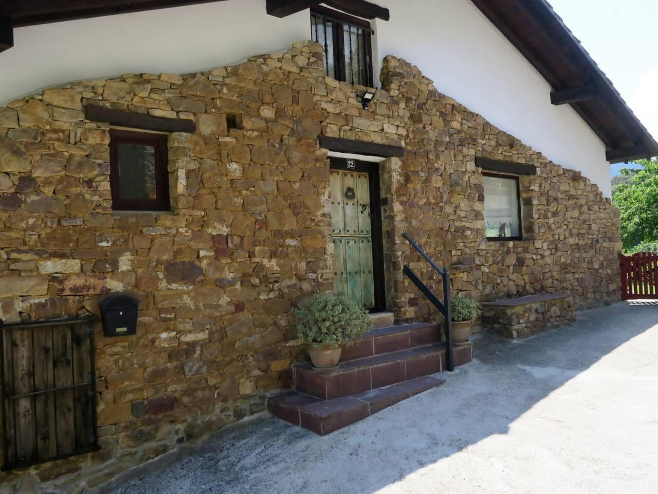 Hostal Armaño Rural Tama Exterior foto