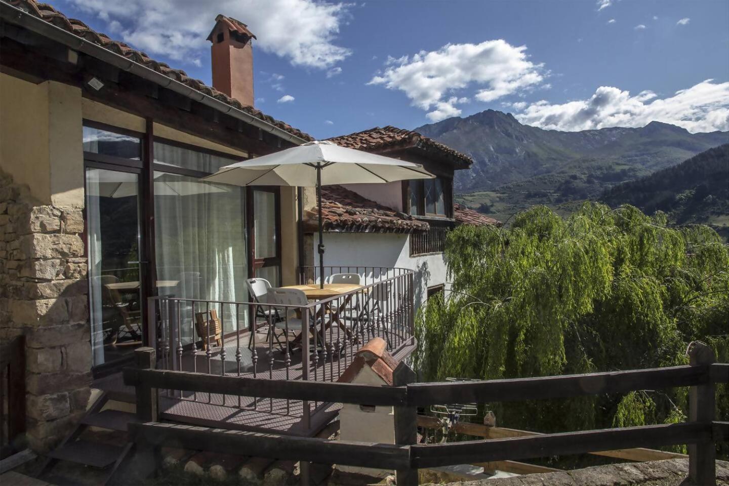 Hostal Armaño Rural Tama Exterior foto